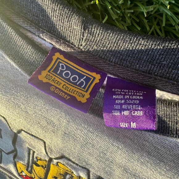 2002 Pooh 100 Acre Collection Two Toned Grey Embroidered POOH Varsity Crewneck - Picture 3 of 6